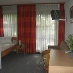 Reischacher Hof 2* Reischach