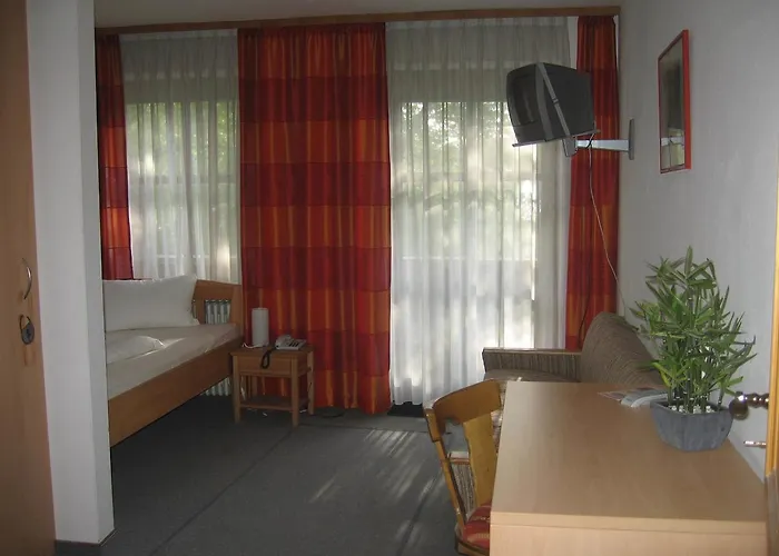 Reischacher Hof 2* Reischach