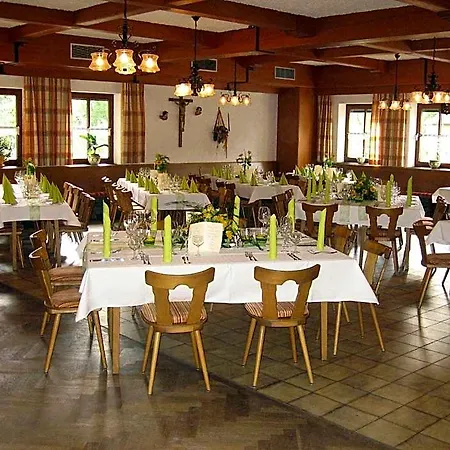 Kro Reischacher Hof 2*